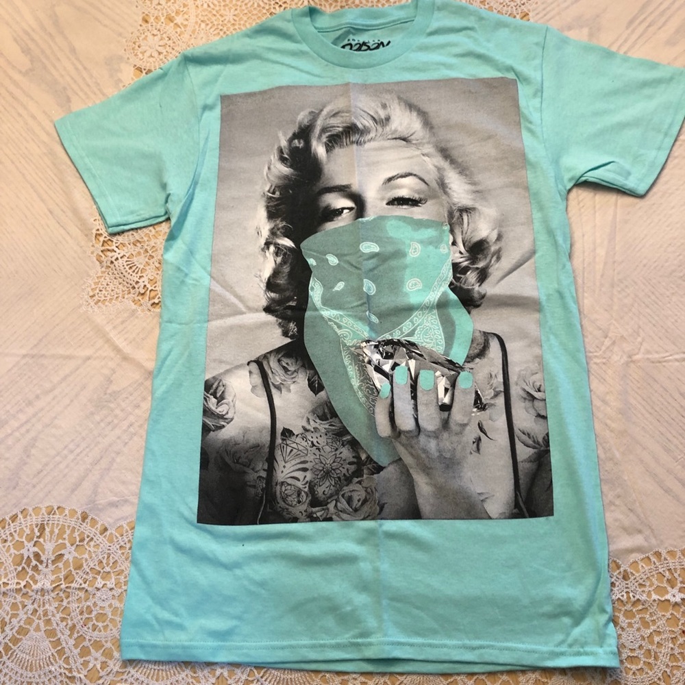 Men’s graphic tee